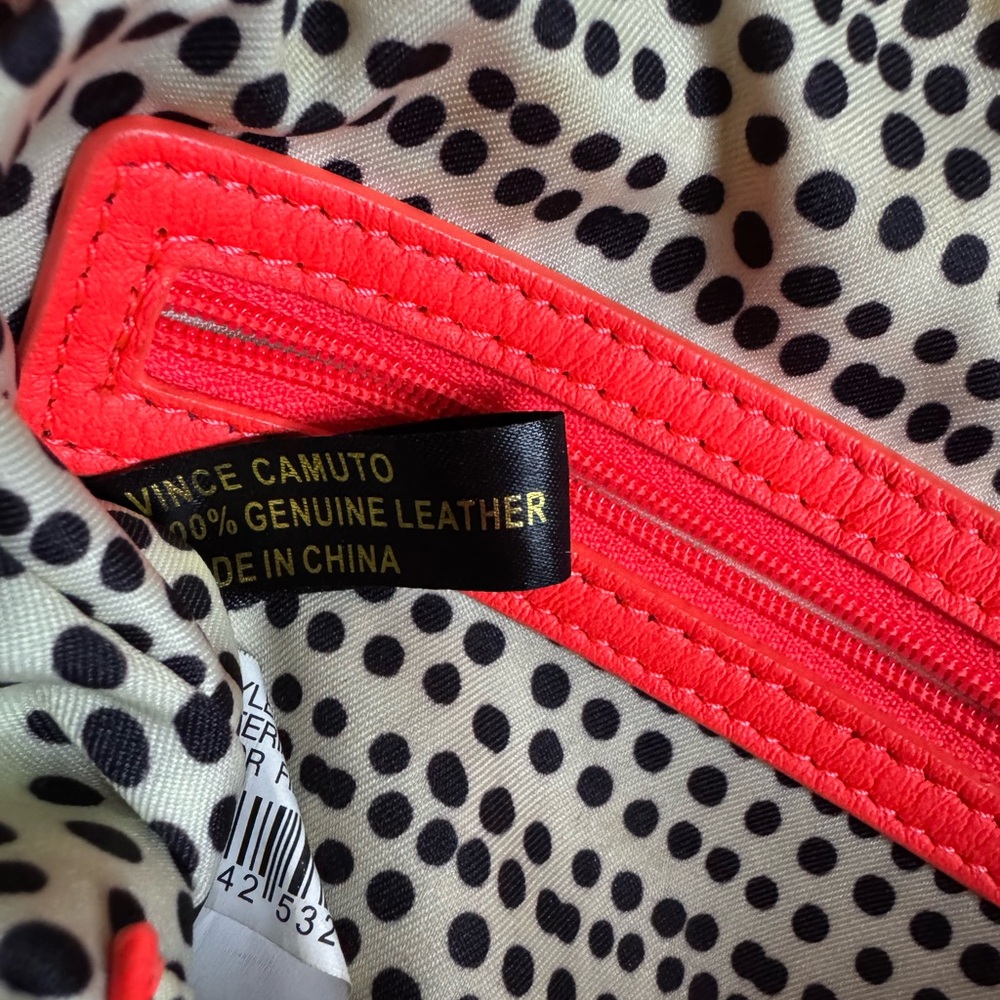 Vince Camuto leather crossbody purse - Picture 3 of 5